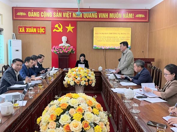 Nghiêm túc đánh giá tình hình kinh tế, xã hội, công tác xây dựng Đảng năm 2025. Triển khai nhiệm vụ trọng tâm nắm 2026